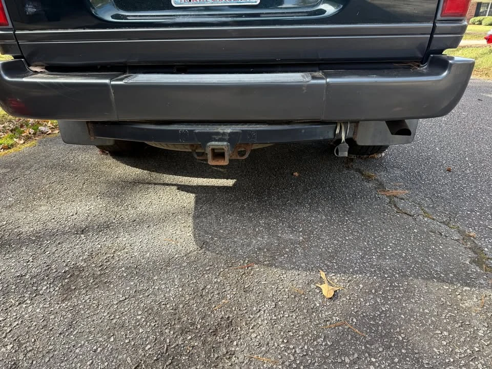 1997 Lexus LX 1st Gen - Image 12 of 18