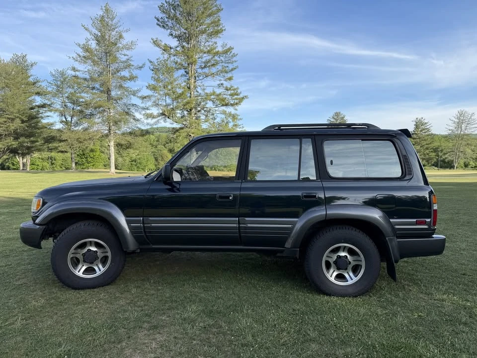 1997 Lexus LX 1st Gen - Image 16 of 18