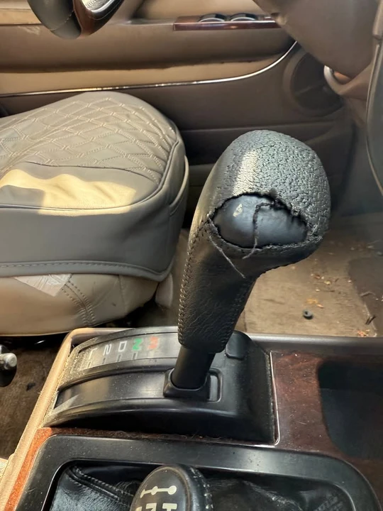 1997 Lexus LX 1st Gen - Image 3 of 18