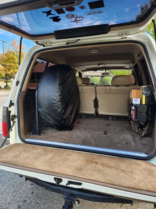 1997 Lexus LX 1st Gen - Image 7 of 14