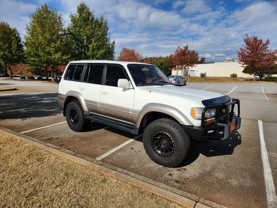 1997 Lexus LX 1st Gen - Image 2 of 14