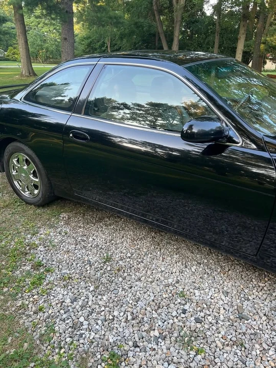 1997 Lexus SC400 - Image 3 of 19