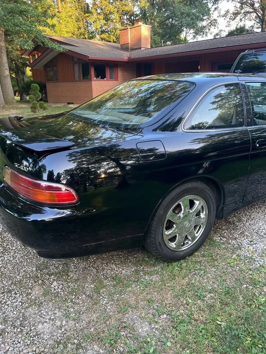 1997 Lexus SC400 - Image 5 of 19