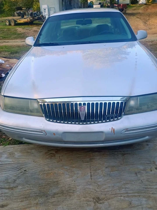 1997 Lincoln Continental 9th Gen - Image 7 of 7
