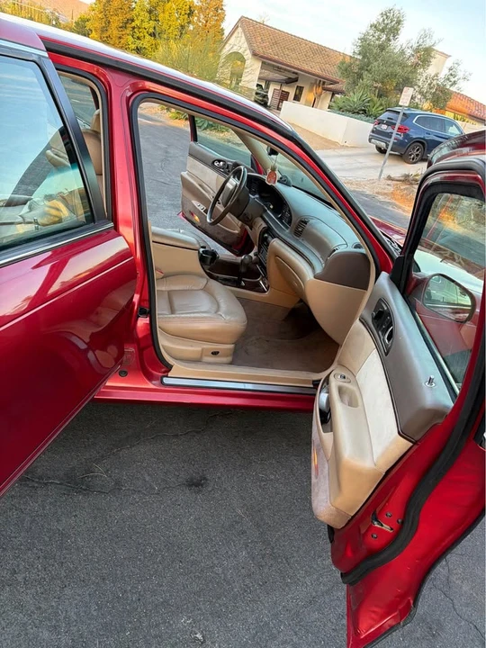 1997 Lincoln Continental 9th Gen - Image 7 of 10