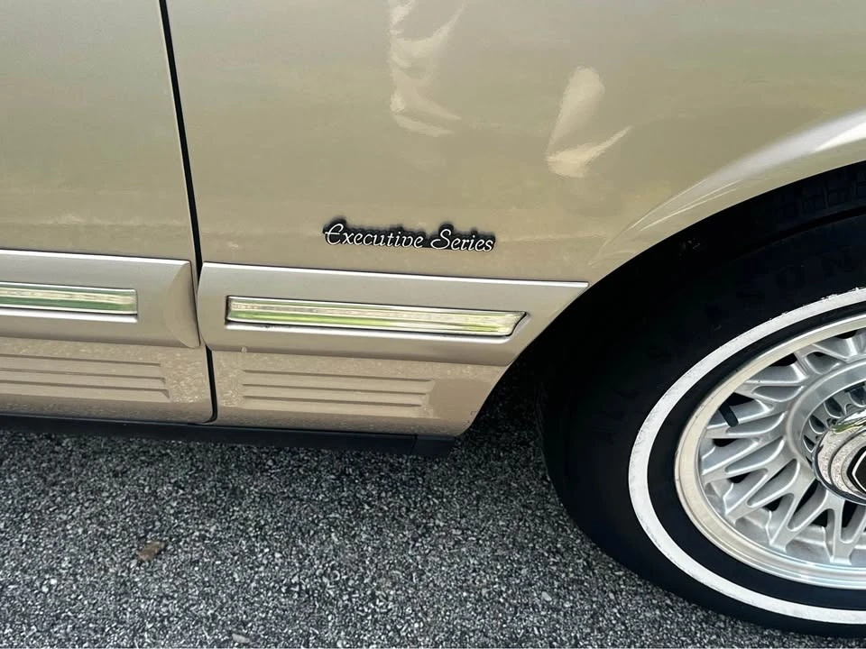 1997 Lincoln Continental 9th Gen - Image 4 of 14