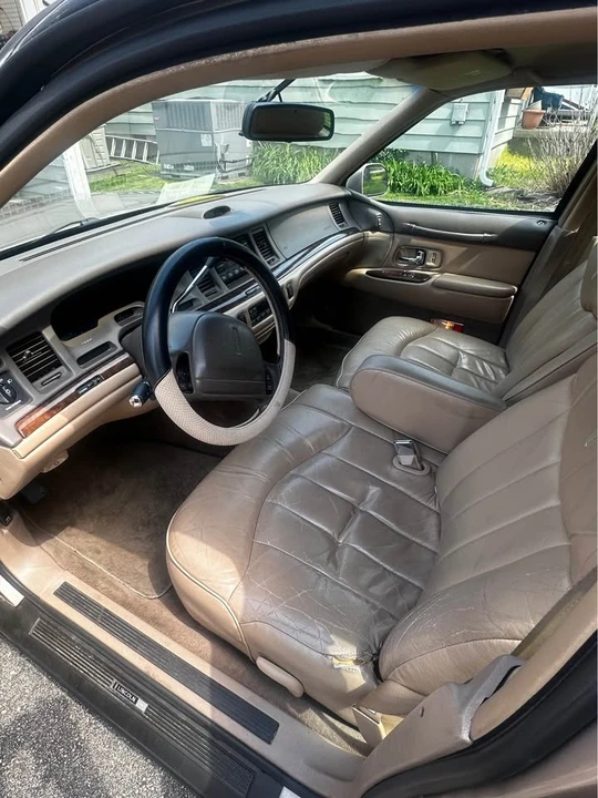 1997 Lincoln Continental 9th Gen - Image 12 of 14