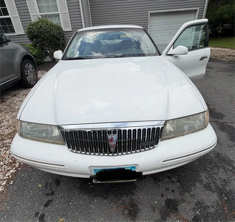 1997 Lincoln Continental 9th Gen - Image 3 of 14