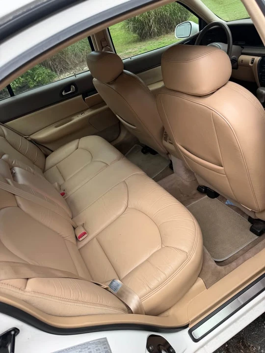 1997 Lincoln Continental 9th Gen - Image 10 of 14