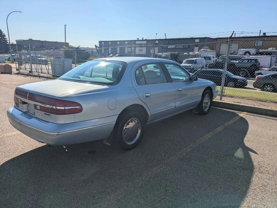 1997 Lincoln Continental 9th Gen - Image 3 of 9