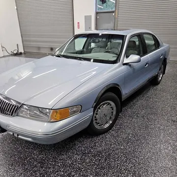 1997 Lincoln Continental Sedan 4D