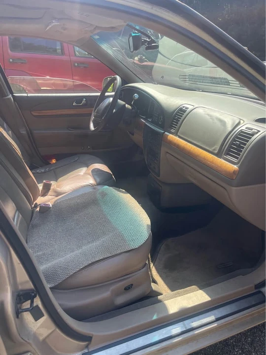 1997 Lincoln Continental 9th Gen - Image 4 of 8