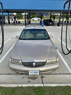 1997 Lincoln Continental Sedan 4D