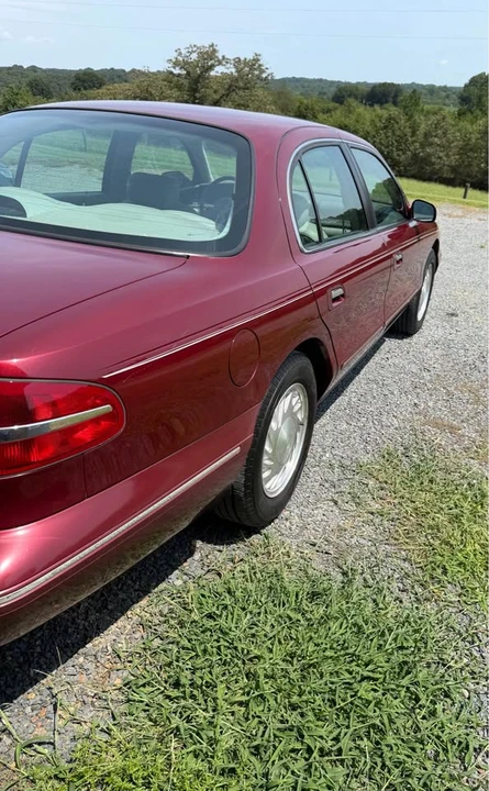 1997 Lincoln Continental 9th Gen - Image 3 of 16