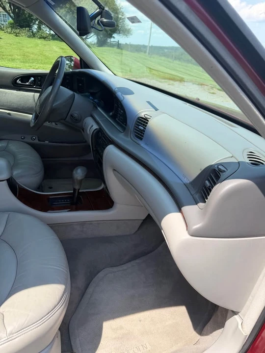 1997 Lincoln Continental 9th Gen - Image 8 of 16