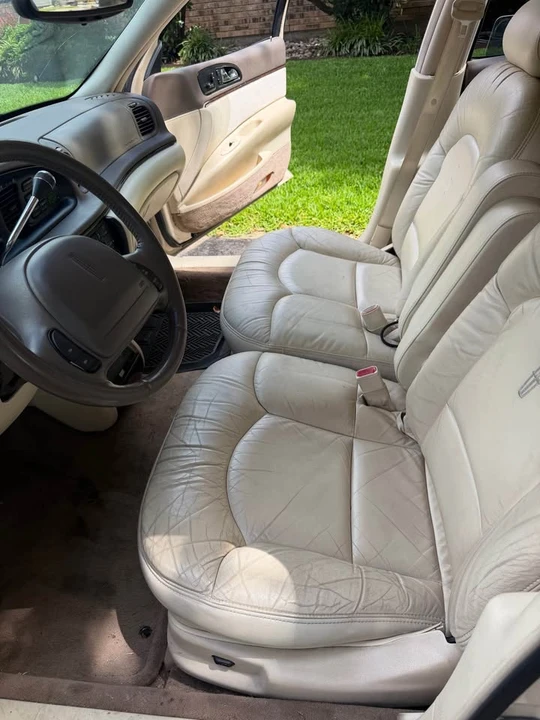 1997 Lincoln Continental 9th Gen - Image 10 of 10