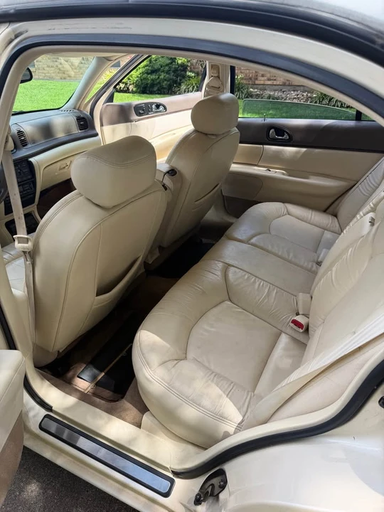 1997 Lincoln Continental 9th Gen - Image 6 of 10
