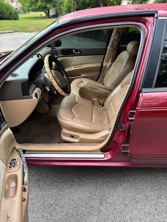1997 Lincoln Continental 9th Gen - Image 8 of 12