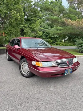 1997 Lincoln Continental Signature Sedan 4D