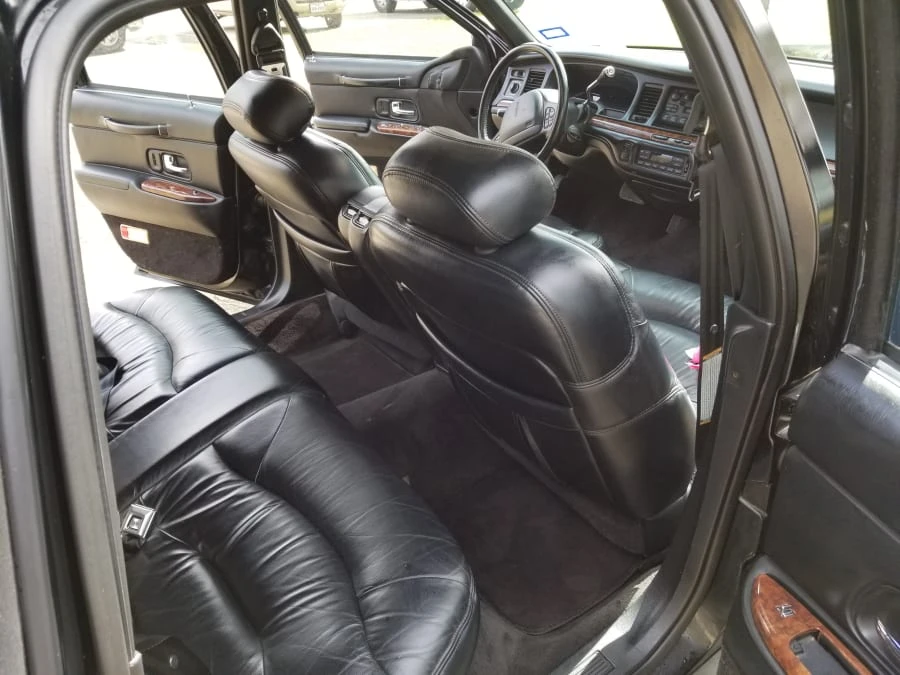 1997 Lincoln Continental 9th Gen - Image 3 of 8