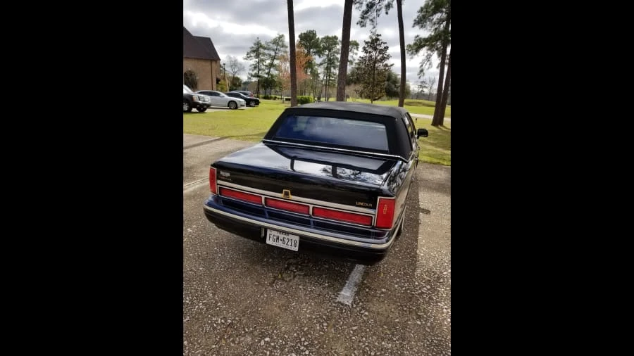 1997 Lincoln Continental 9th Gen - Image 7 of 8