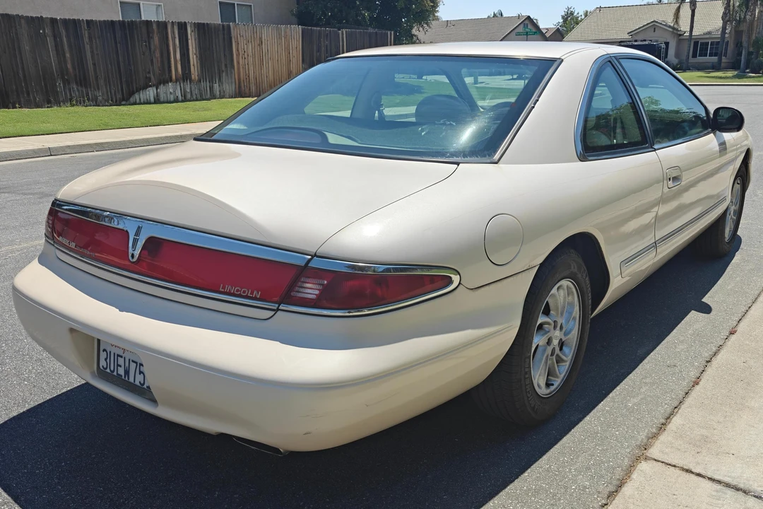1997 Lincoln Continental Mark VIII - Image 4 of 31