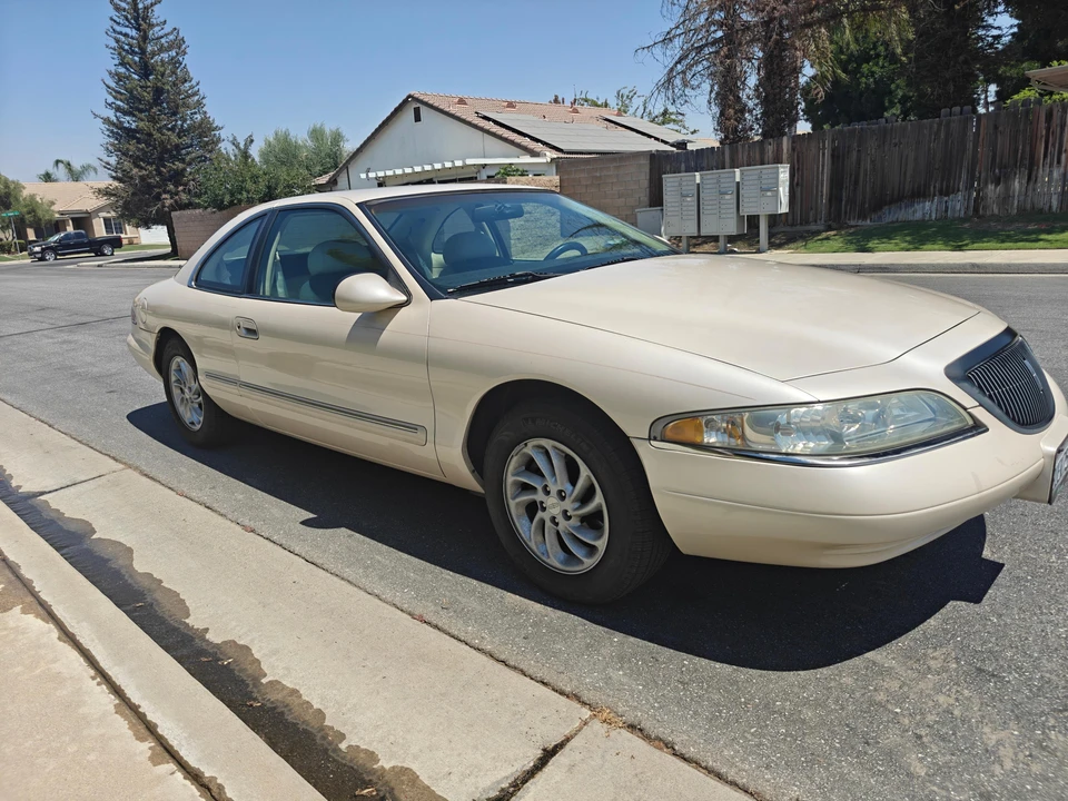 1997 Lincoln Continental Mark VIII - Image 12 of 31