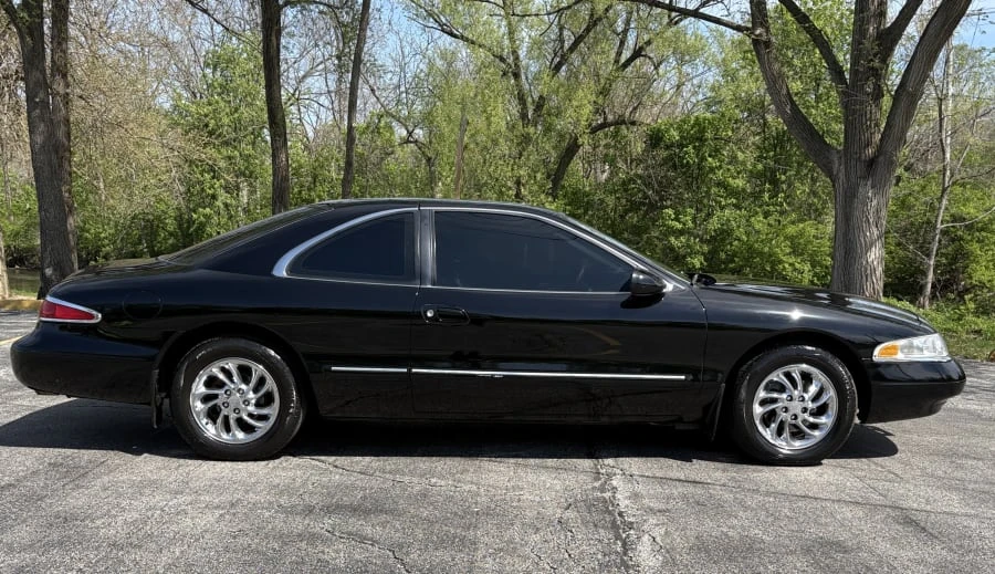 1997 Lincoln Continental Mark VIII - Image 2 of 7