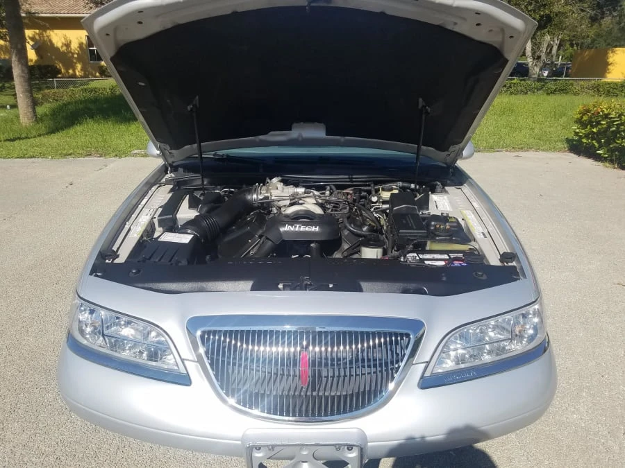 1997 Lincoln Continental Mark VIII - Image 6 of 12