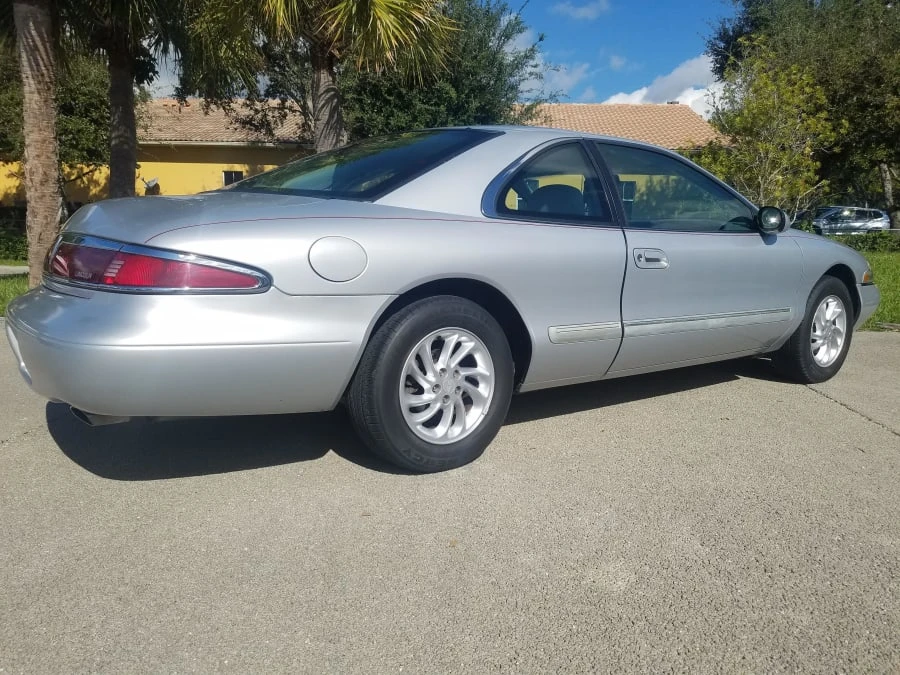 1997 Lincoln Continental Mark VIII - Image 9 of 12