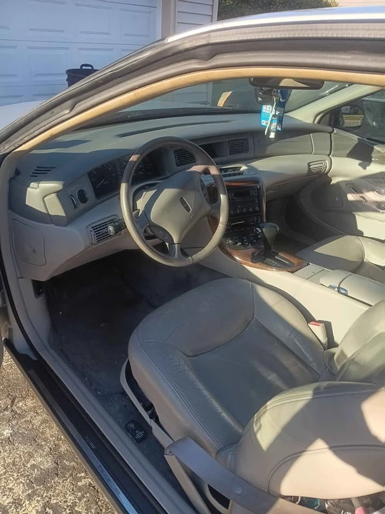 1997 Lincoln Continental Mark VIII - Image 2 of 11