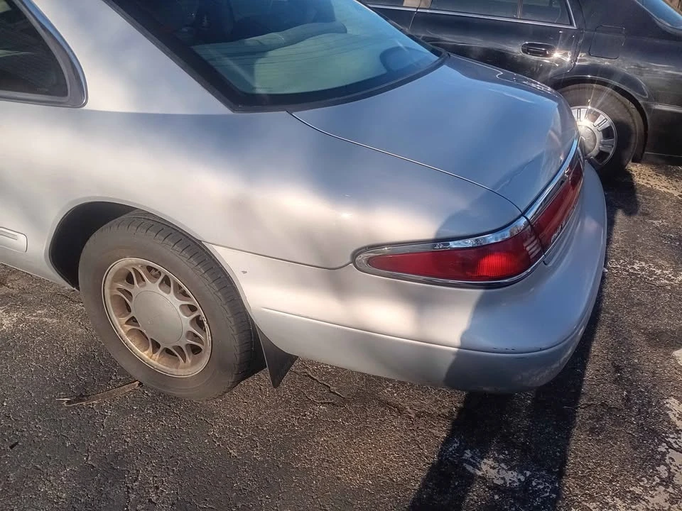 1997 Lincoln Continental Mark VIII - Image 9 of 11