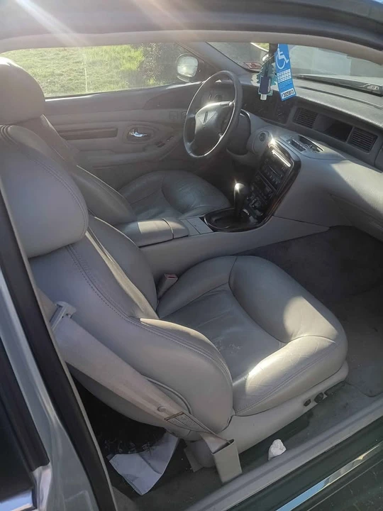 1997 Lincoln Continental Mark VIII - Image 4 of 11