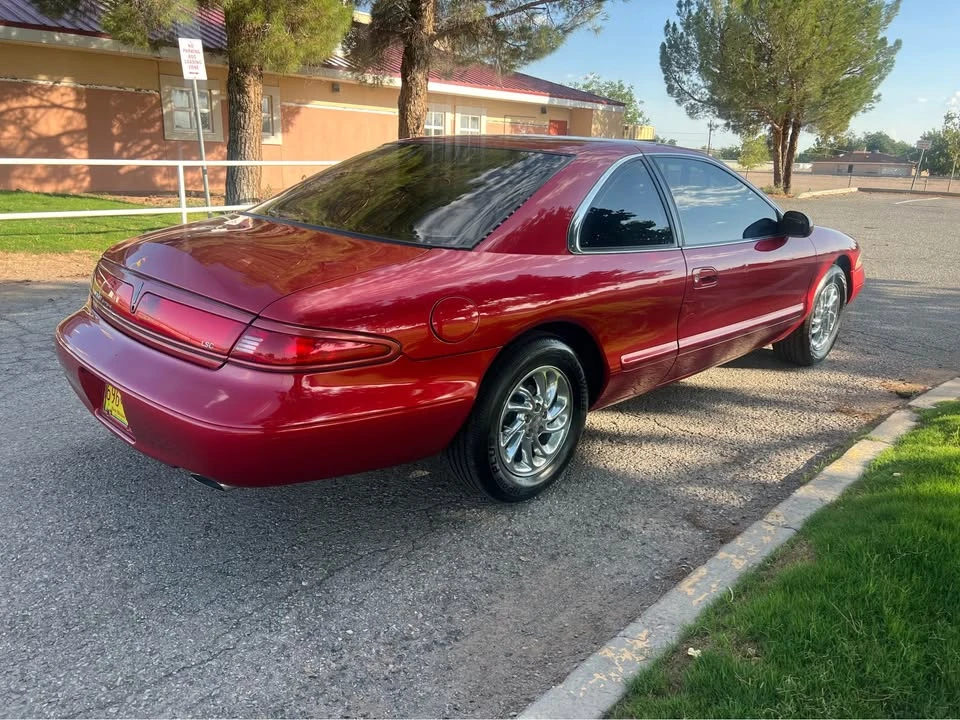 1997 Lincoln Continental Mark VIII - Image 5 of 10