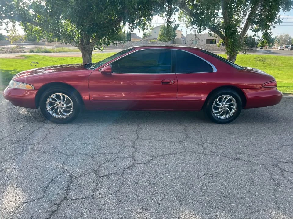 1997 Lincoln Continental Mark VIII - Image 2 of 10