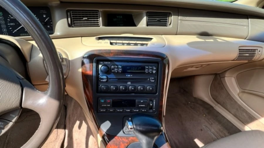 1997 Lincoln Continental Mark VIII - Image 5 of 19