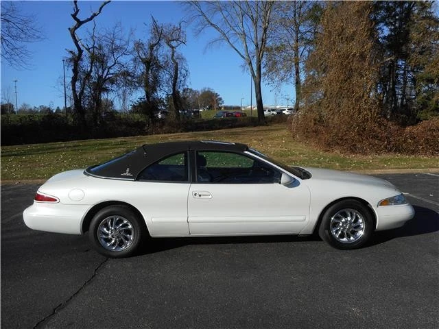 1997 Lincoln Continental Mark VIII - Image 2 of 12