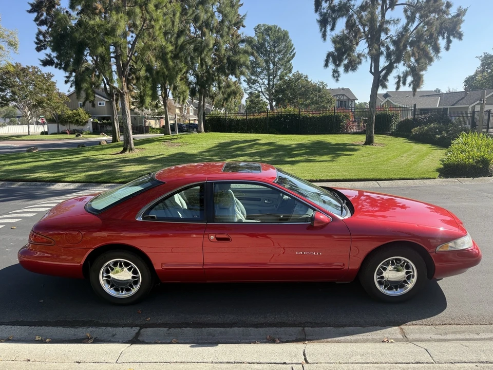 1997 Lincoln Continental Mark VIII - Image 3 of 16