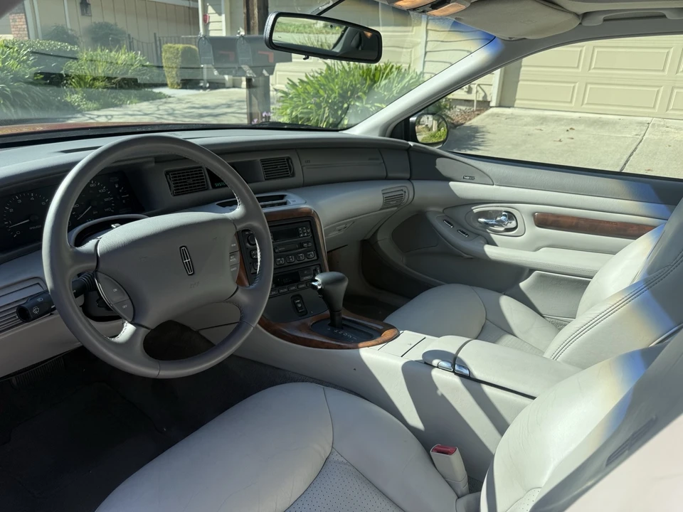 1997 Lincoln Continental Mark VIII - Image 9 of 16