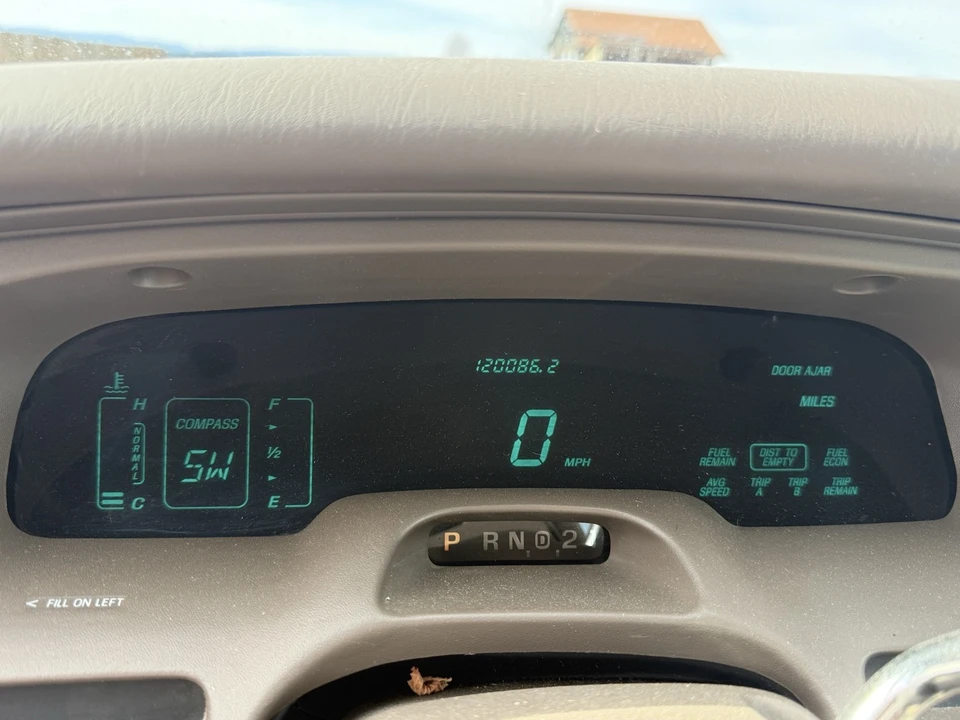 1997 Lincoln Town Car - Image 3 of 9