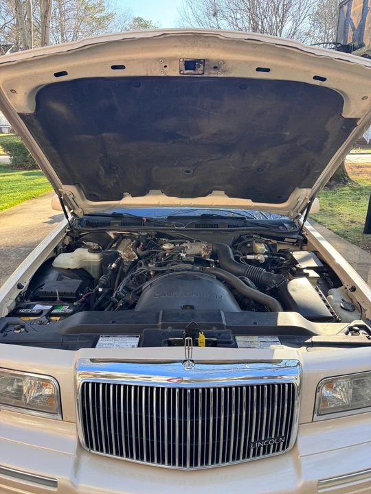 1997 Lincoln Town Car - Image 5 of 21