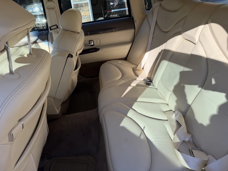1997 Lincoln Town Car - Image 8 of 10