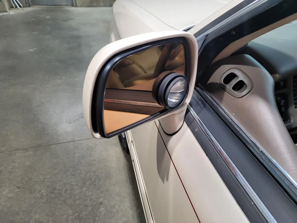 1997 Lincoln Town Car - Image 23 of 31