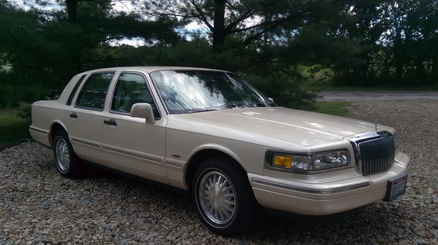 1997 Lincoln Town Car - Image 12 of 12