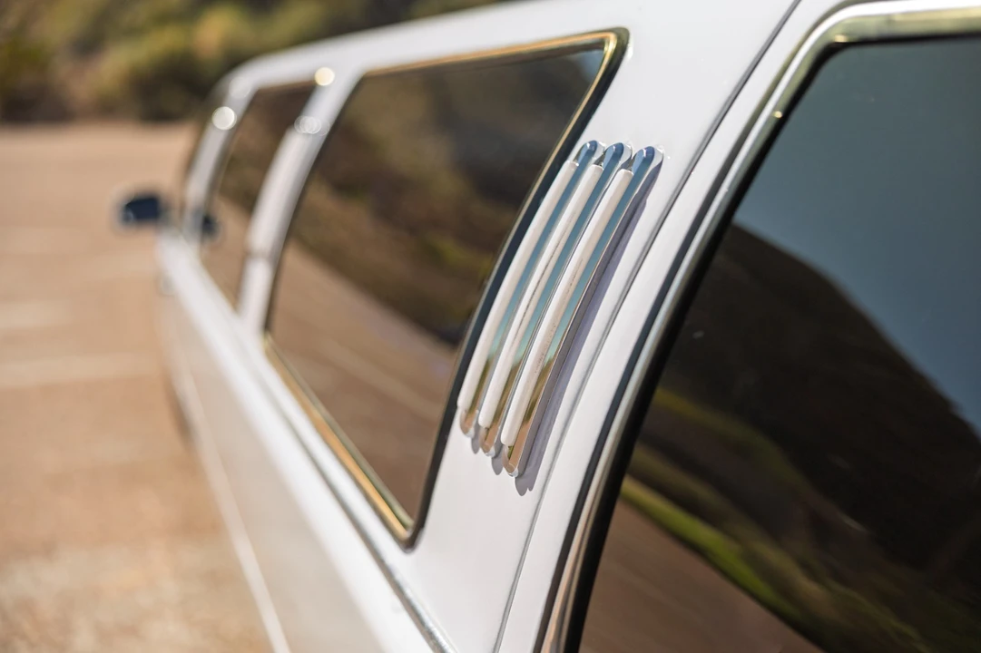 1997 Lincoln Town Car - Image 19 of 21