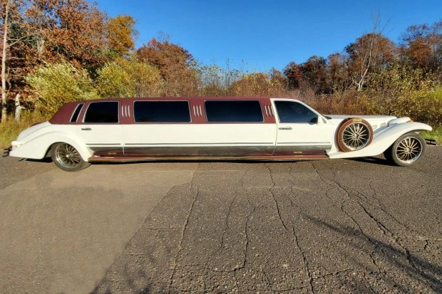 1997 Lincoln Town Car - Image 3 of 8