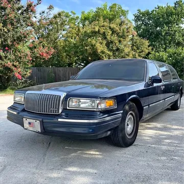 1997 Lincoln Town Car Executive Livery Sedan 4D