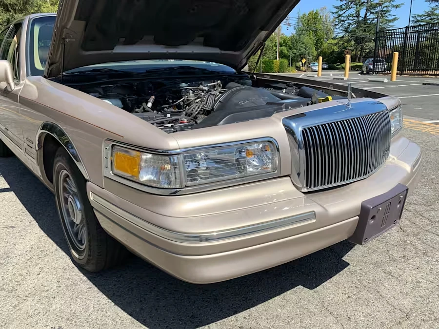 1997 Lincoln Town Car - Image 30 of 31