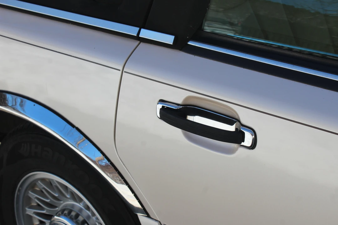 1997 Lincoln Town Car - Image 28 of 31