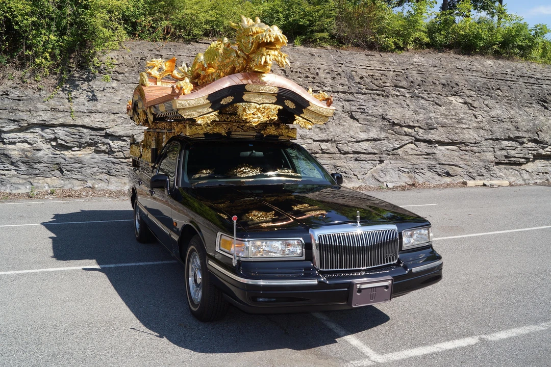 1997 Lincoln Town Car - Image 19 of 31